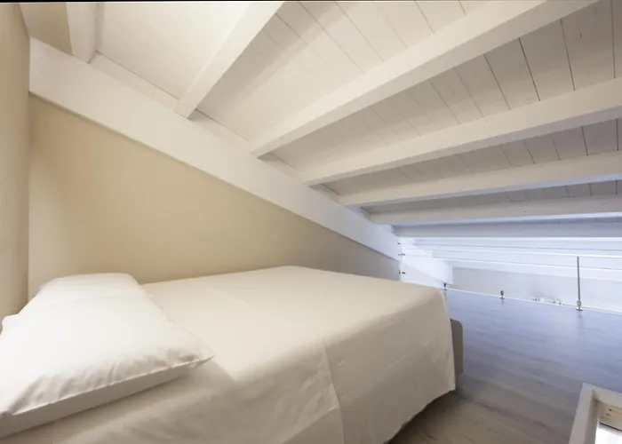 Мини-отель Relais Borgo Camisa Кастиадас